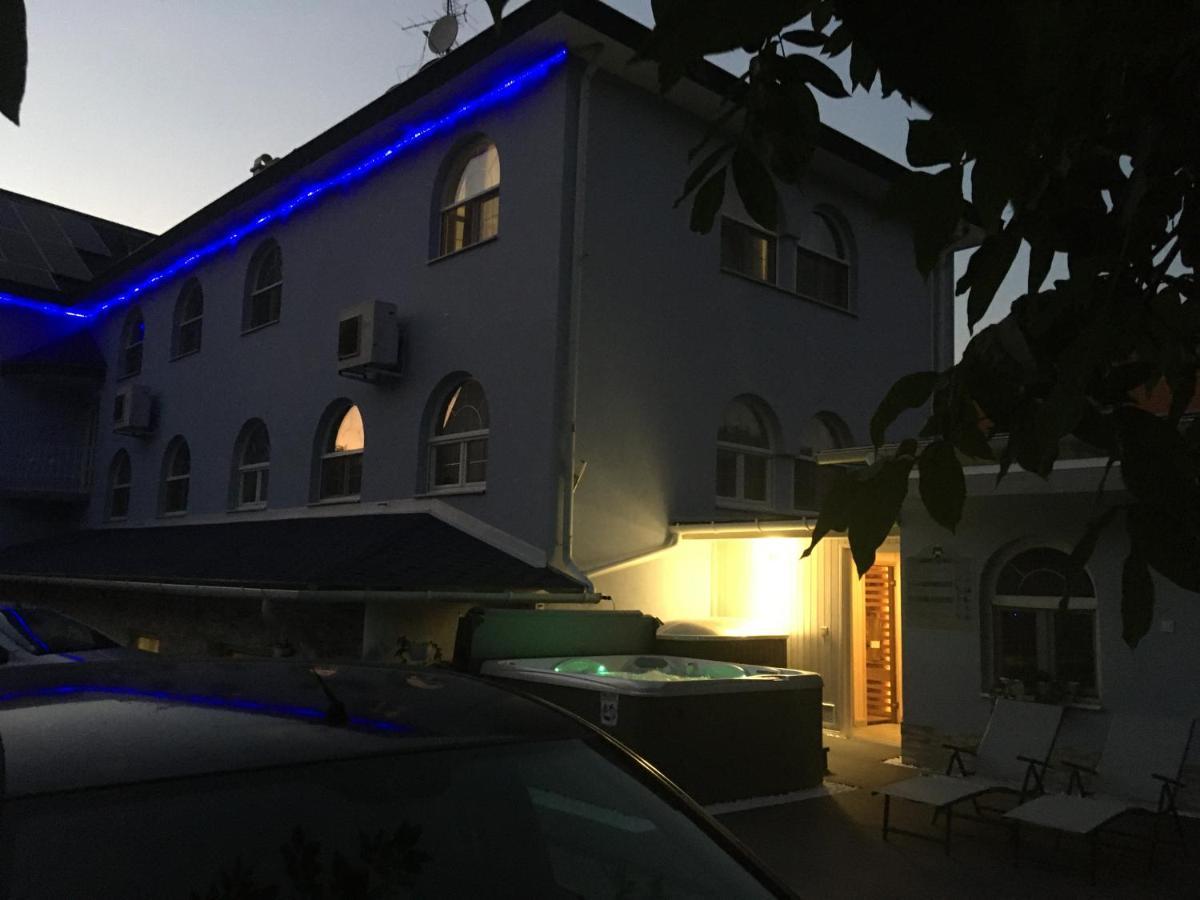 Marvany Panzio Hajdúszoboszló Exterior foto