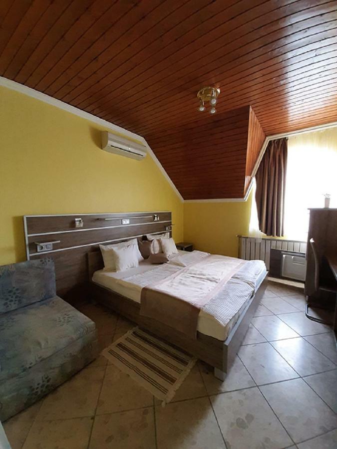 Marvany Panzio Hajdúszoboszló Exterior foto